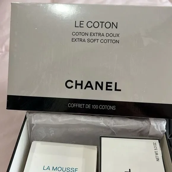 Chanel Skincare and Fragrance Collection in Black, White, and Gold - Picture 5 of 7